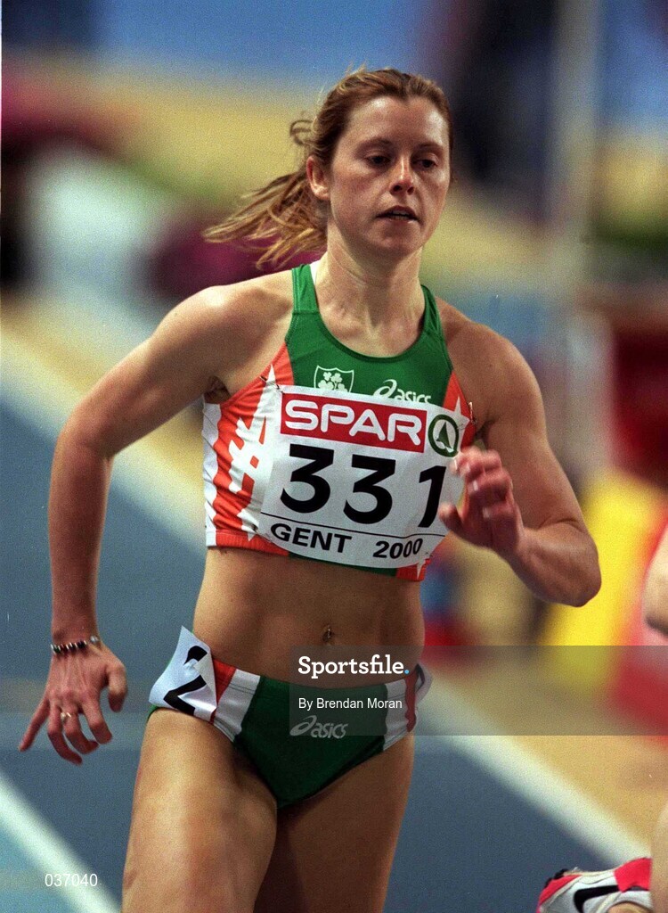 27 February 2000; Karen Shinkins of Ireland competes in the Women's 400m on Day Three of the European Athletics Indoor Championships at Flanders Sports Arena in Ghent, Belgium. Photo by Brendan Moran/Sportsfile