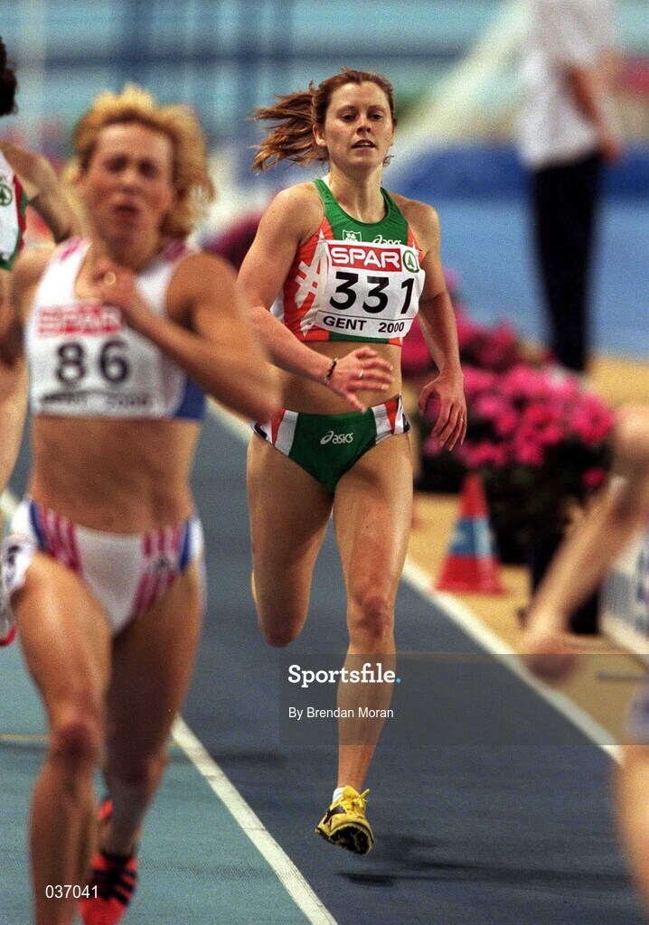 27 February 2000; Karen Shinkins of Ireland competes in the Women's 400m on Day Three of the European Athletics Indoor Championships at Flanders Sports Arena in Ghent, Belgium. Photo by Brendan Moran/Sportsfile