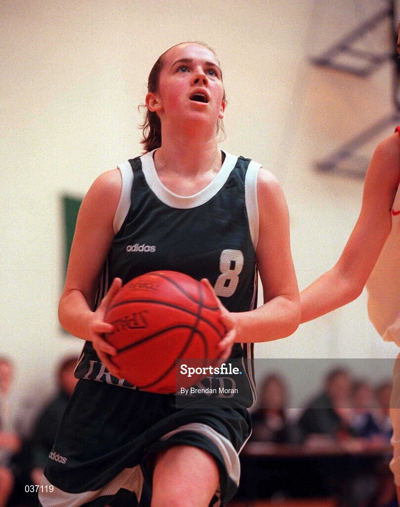 11 February 2000; Kim Fitzpartick of Ireland during the Junior Women's International Friendly match between Ireland and England in Skibbereen, Cork. Photo by Brendan Moran/Sportsfile