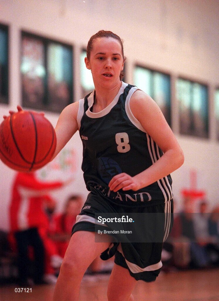 11 February 2000; Kim Fitzpatrick of Ireland during the Junior Women's International Friendly match between Ireland and England in Skibbereen, Cork. Photo by Brendan Moran/Sportsfile