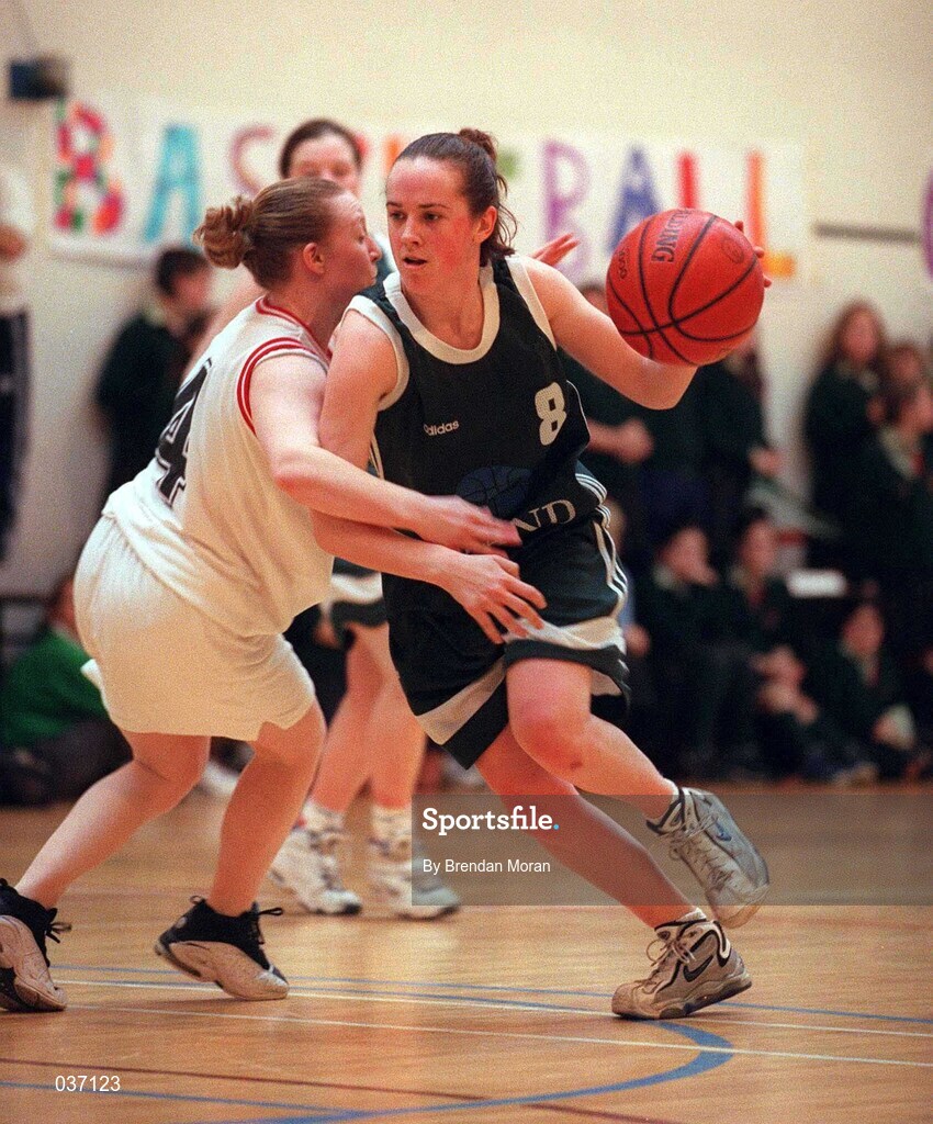 11 February 2000; Kim Fitzpatrick of Ireland during the Junior Women's International Friendly match between Ireland and England in Skibbereen, Cork. Photo by Brendan Moran/Sportsfile