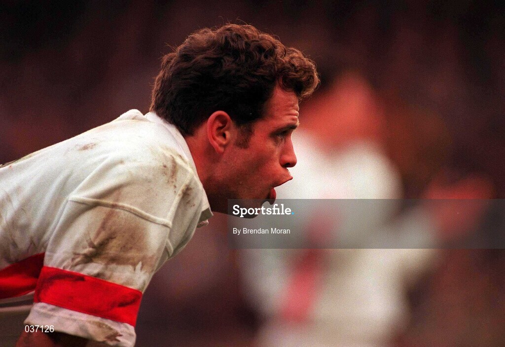 6 March 1999; Kyran Bracken of England during the Five Nations Rugby Championship match between Ireland and England at Lansdowne Road in Dublin. Photo by Brendan Moran/Sportsfile