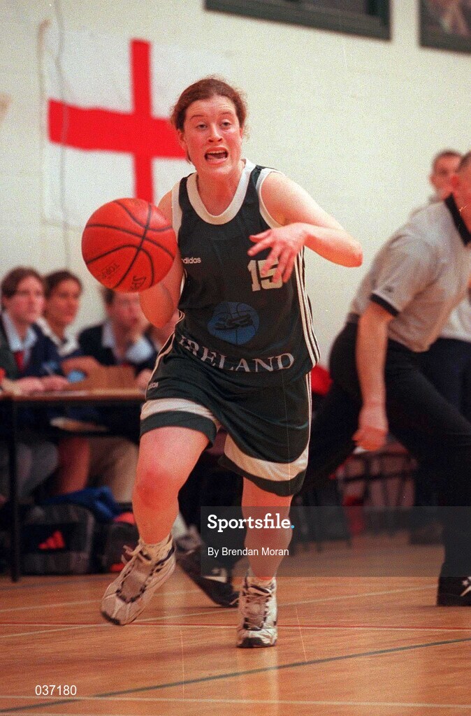 11 February 2000; Maire Guiney of Ireland during the Junior Women's International Friendly match between Ireland and England in Skibbereen, Cork. Photo by Brendan Moran/Sportsfile