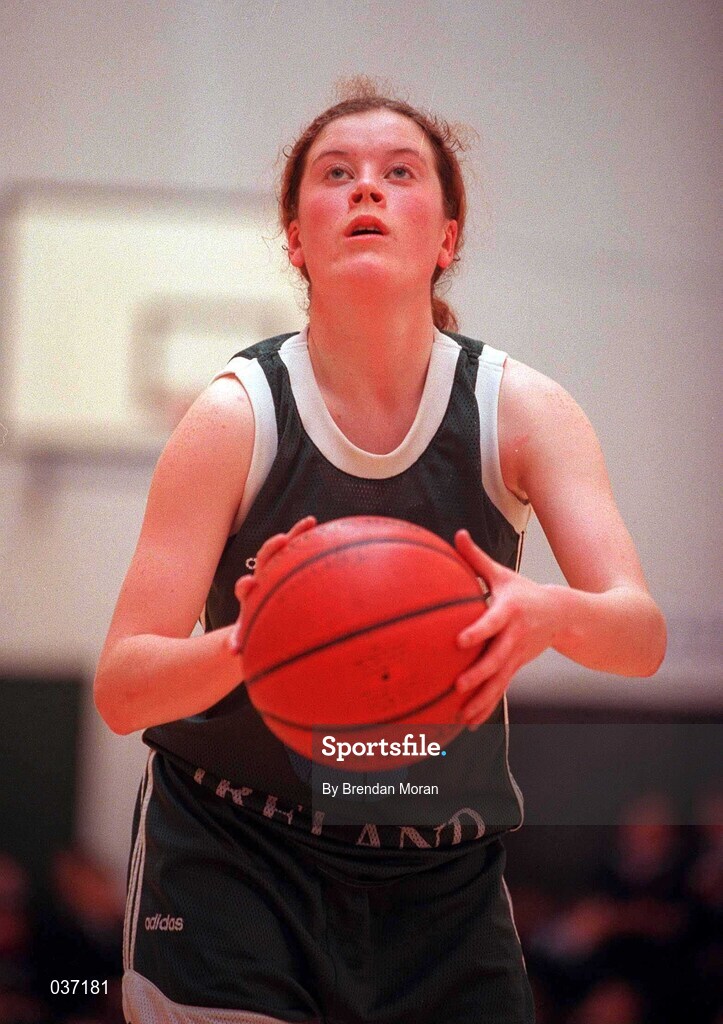 11 February 2000; Maire Guiney of Ireland during the Junior Women's International Friendly match between Ireland and England in Skibbereen, Cork. Photo by Brendan Moran/Sportsfile