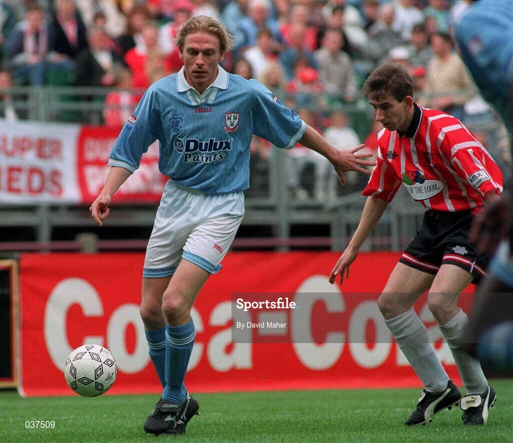 7 May 1995; Vinny Arkins, Shelbourne, Soccer. Picture credit; David Maher/SPORTSFILE  during the Bord Gáis League Cup Final match between Derry City and Shelbourne at Lansdowne Road in Dublin. Photo by David Maher/Sportsfile