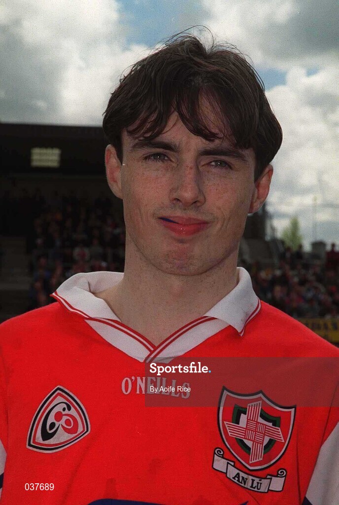 23 April 2000; Simon Gerard of Louth prior to the Church & General National Football League Division 2 Semi-Final match between Louth and Laois at Cusack Park in Mullingar, Westmeath. Photo by Aoife Rice/Sportsfile