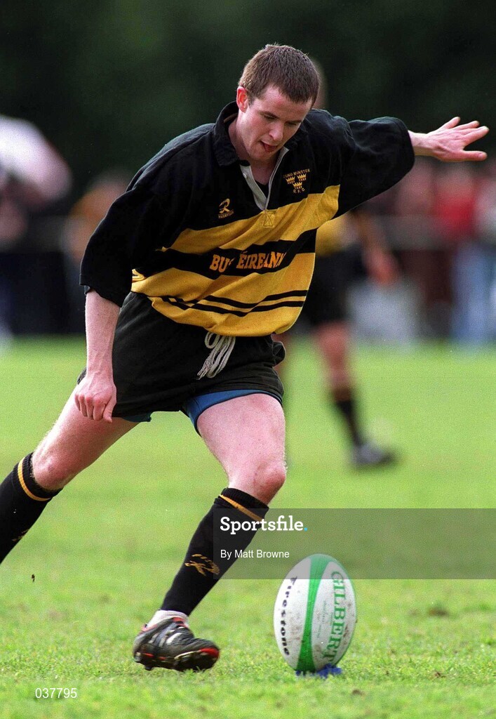 26 February 2000; Tommy Cregan of Young Munster during the AIB League Division 1 match between St Mary's and Young Munster at Templeville Road in Dublin. Photo by Matt Browne/Sportsfile