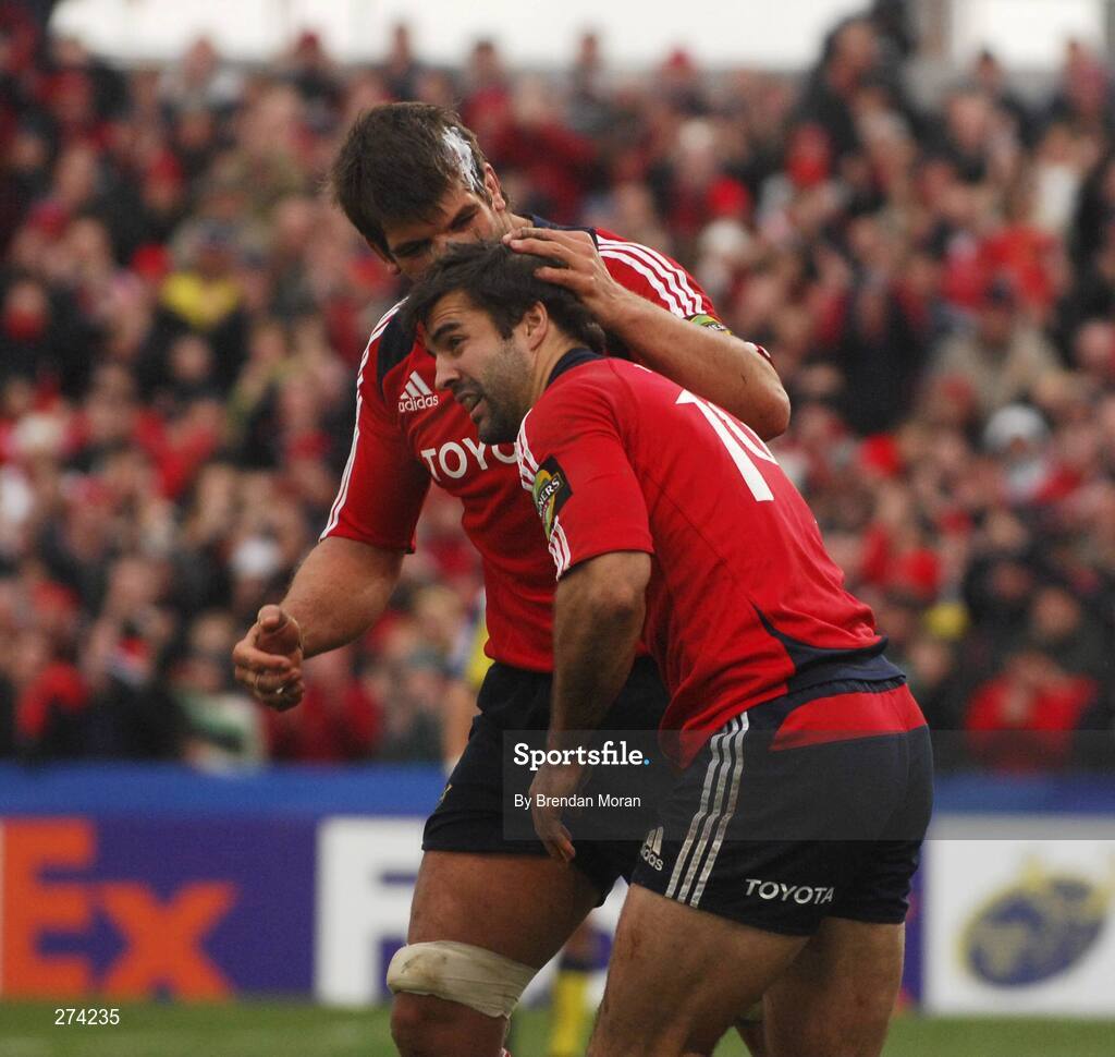 18 November 2007; Brian Carney, Munster, is congratulated by team-mate Donncha O'Callaghan after scoring their side's third try. Heineken Cup, Pool 5, Round 2, Munster v Clermont Auvergne, Thomond Park, Limerick. Picture credit; Brendan Moran / SPORTSFILE *** Local Caption ***