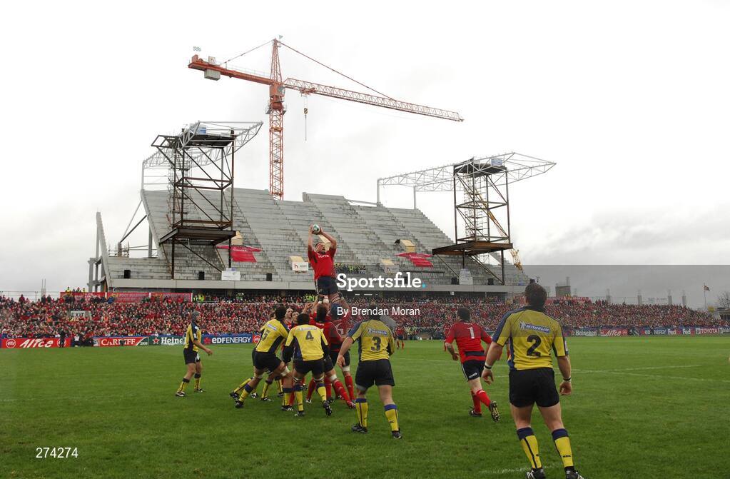 18 November 2007; Munster's Mick O'Driscoll wins possession in a lineout as the redevelopment of Thomond Park continues. Heineken Cup, Pool 5, Round 2, Munster v Clermont Auvergne, Thomond Park, Limerick. Picture credit; Brendan Moran / SPORTSFILE *** Local Caption ***