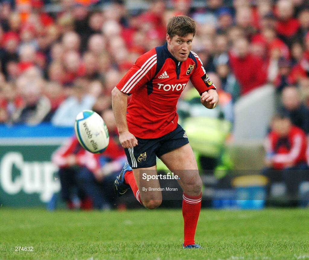 18 November 2007; Ronan O'Gara, Munster. Heineken Cup, Pool 5, Round 2, Munster v Clermont Auvergne, Thomond Park, Limerick. Picture credit; Brendan Moran / SPORTSFILE *** Local Caption ***