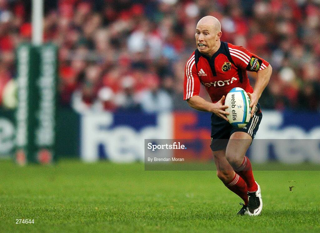 18 November 2007; Peter Stringer, Munster. Heineken Cup, Pool 5, Round 2, Munster v Clermont Auvergne, Thomond Park, Limerick. Picture credit; Brendan Moran / SPORTSFILE *** Local Caption ***