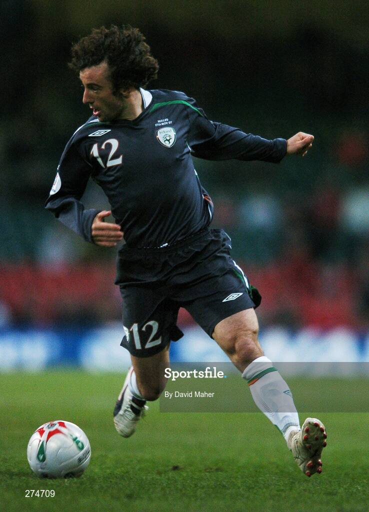 17 November 2007; Stephen Hunt, Republic of Ireland. 2008 European Championship Qualifier, Wales v Republic of Ireland, Millennium Stadium, Cardiff, Wales. Picture credit; David Maher / SPORTSFILE