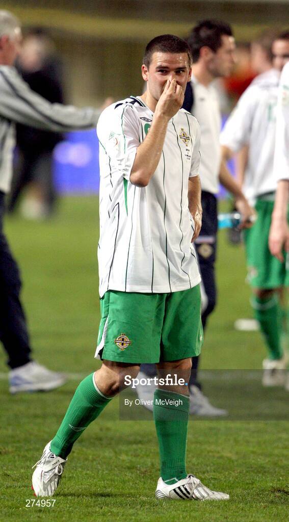 21 November 2007; A dejected David Healy, Northern Ireland, after the final whistle. 2008 European Championship Qualifier, Spain v Northern Ireland, Estadio de Gran Canaria, Las Palmas, Spain. Picture credit; Oliver McVeigh / SPORTSFILE