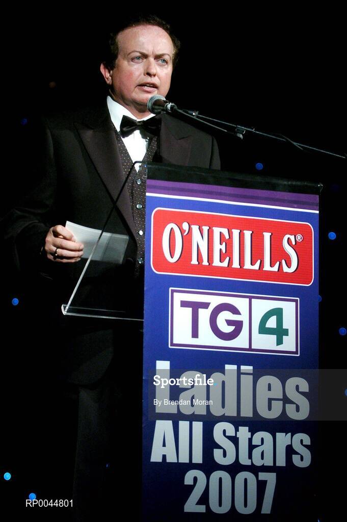 17 November 2007; MC Marty Morrissey speaking at the 2007 O'Neills/TG4 Ladies Gaelic Football All-Star Awards.  Citywest Hotel, Conference, Leisure & Golf Resort, Saggart, Co Dublin. Picture credit: Brendan Moran / SPORTSFILE  *** Local Caption ***