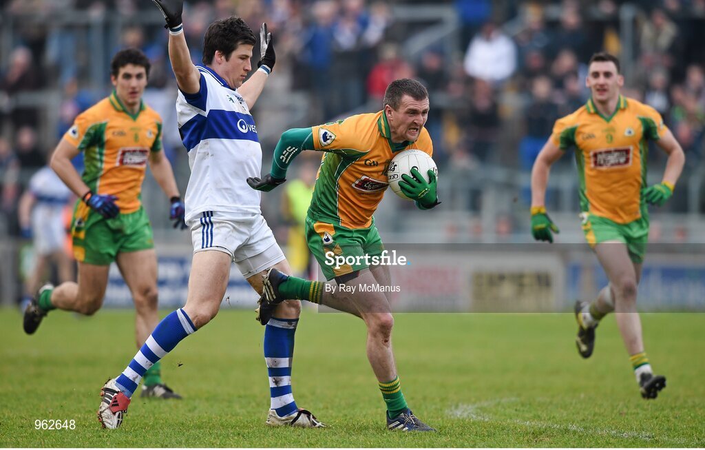 14 February 2015; Gary Delaney, Corofin, in action against Brendan Egan, St Vincent's. AIB GAA Football All-Ireland Senior Club Championship, Semi-Final, Corofin v St Vincent's. O'Connor Park, Tullamore, Co. Offaly. Picture credit: Ray McManus / SPORTSFILE