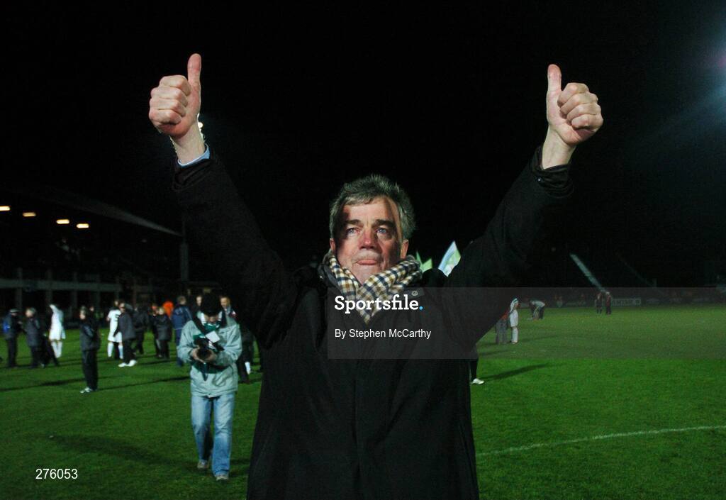 2 December 2007; A tearful Damien Richardson, Cork City manager, salutes the Cork City supporters after the game. FAI Ford Cup Final, Cork City v Longford Town, RDS, Ballsbridge, Dublin. Picture credit; Stephen McCarthy / SPORTSFILE
