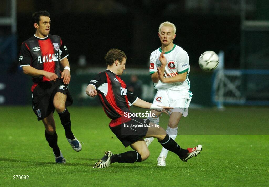 2 December 2007; Pat Sullivan, Longford Town, in action against Liam Kearney, Cork City. FAI Ford Cup Final, Cork City v Longford Town, RDS, Ballsbridge, Dublin. Picture credit; Stephen McCarthy / SPORTSFILE
