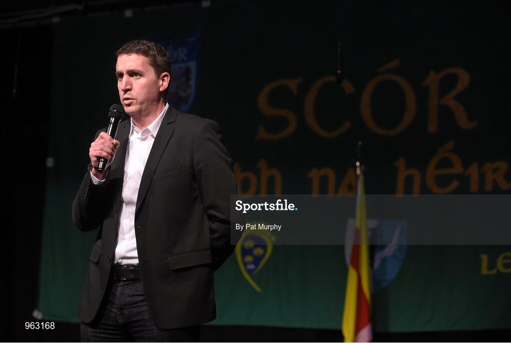 14 February 2015; Mairtin Mac Con Iomaire, singing the national anthem, during the All-Ireland Scór na nÓg Championship Finals 2015. Citywest Hotel, Saggart, Co. Dublin. Picture credit: Pat Murphy / SPORTSFILE