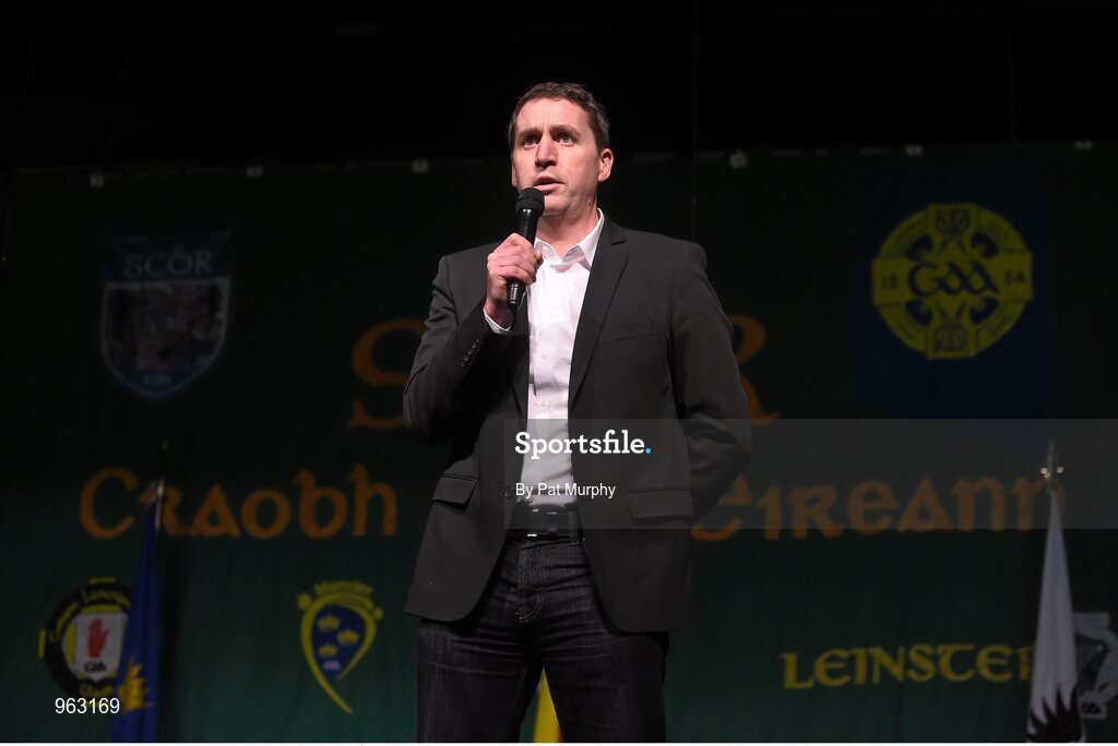 14 February 2015; Mairtin Mac Con Iomaire, singing the national anthem, during the All-Ireland Scór na nÓg Championship Finals 2015. Citywest Hotel, Saggart, Co. Dublin. Picture credit: Pat Murphy / SPORTSFILE