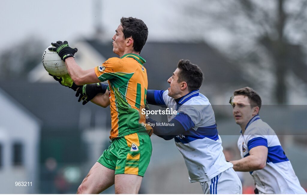 14 February 2015; Ian Burke, Corofin, in action against Hugh Gill, St Vincent's. AIB GAA Football All-Ireland Senior Club Championship, Semi-Final, Corofin v St Vincent's. O'Connor Park, Tullamore, Co. Offaly. Picture credit: Ray McManus / SPORTSFILE
