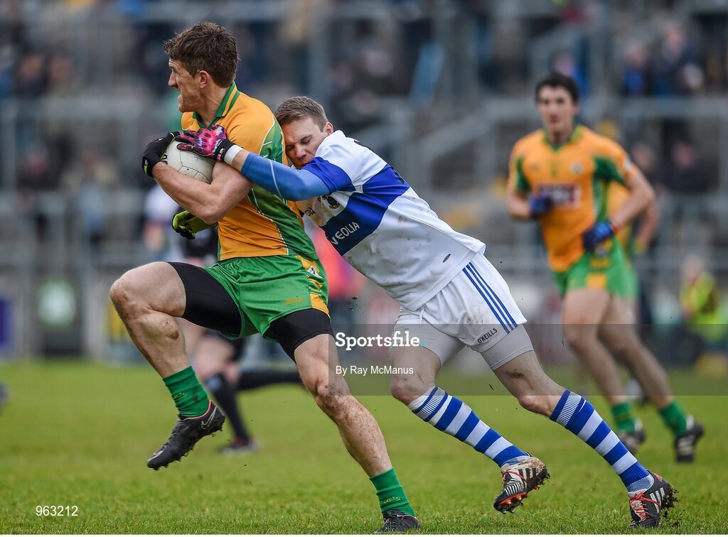 14 February 2015; Kieran Fitzgerald, Corofin, in action against Tomás Quinn, St Vincent's. AIB GAA Football All-Ireland Senior Club Championship, Semi-Final, Corofin v St Vincent's. O'Connor Park, Tullamore, Co. Offaly. Picture credit: Ray McManus / SPORTSFILE
