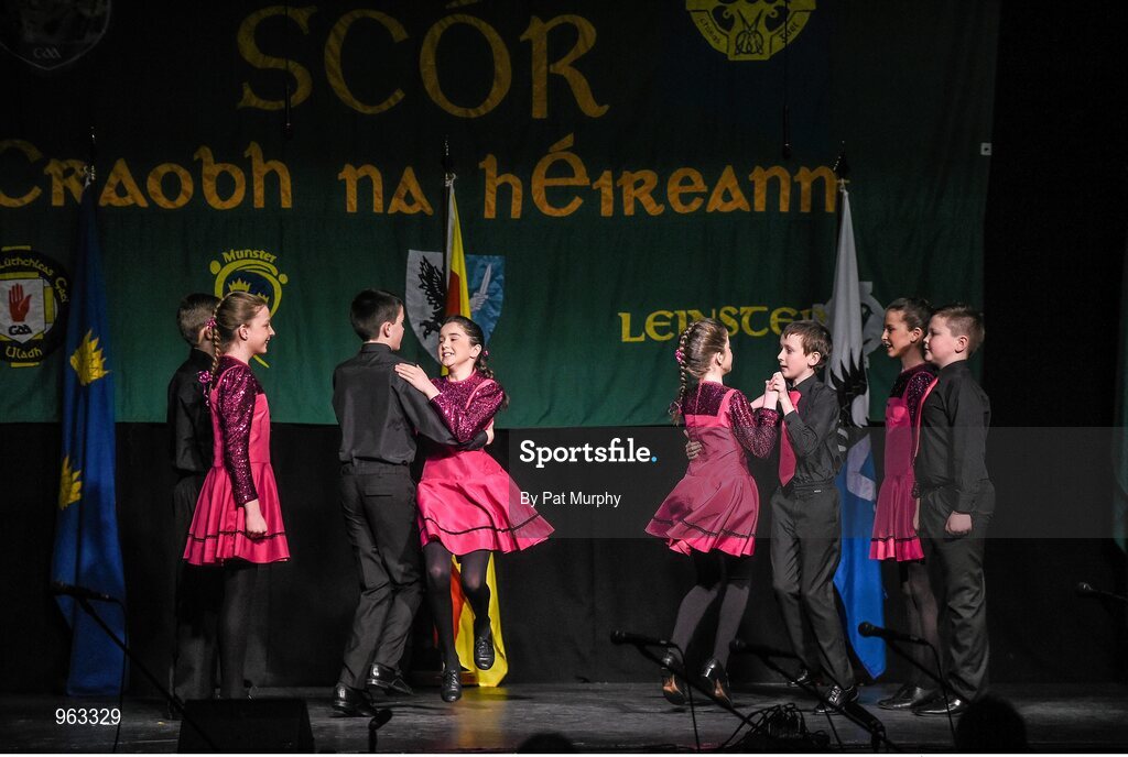 14 February 2015; The Lissycasey, Co. Clare, team of Lisa an Chnoic, Clodagh Ni Eirlthi, Eilis Roise Ni Colgain, Eibhlin Ni Ghriofa, Aodhan O hAnrachain, Shane O Griofa, Evan O Suilleabhain and Caolan Mac Concro, competing in the Set Dancing competition during the All-Ireland Scór na nÓg Championship Finals 2015. Citywest Hotel, Saggart, Co. Dublin. Picture credit: Pat Murphy / SPORTSFILE