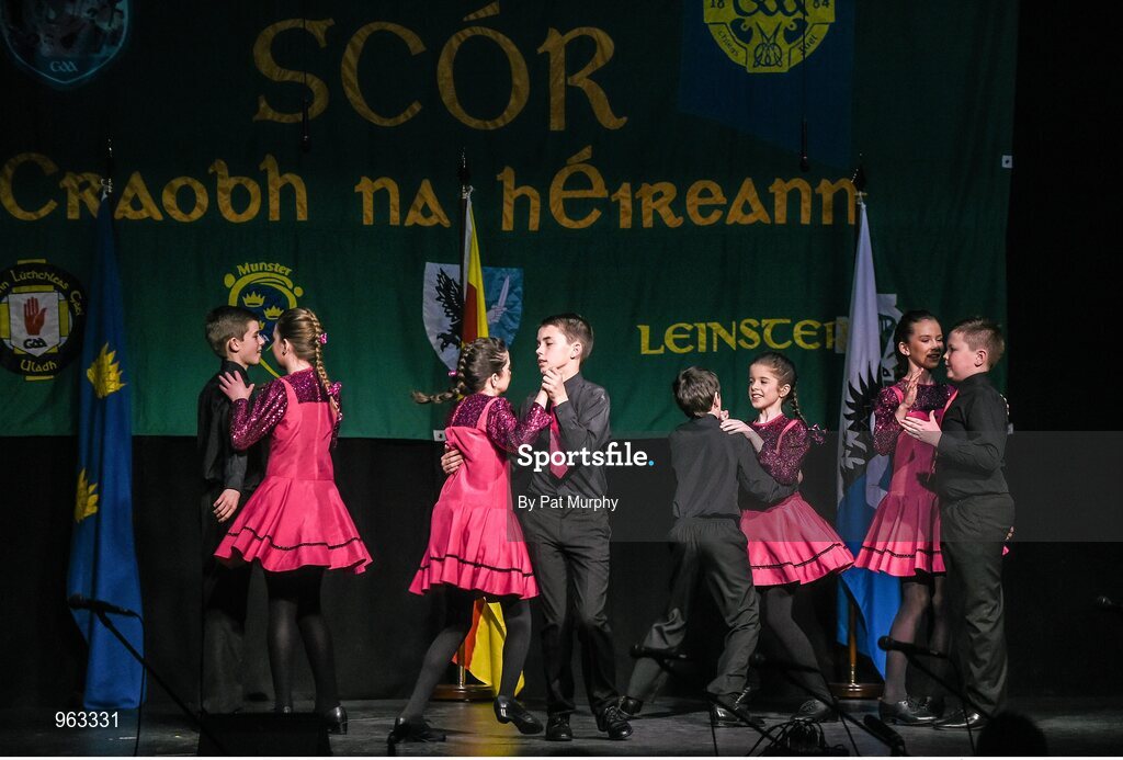 14 February 2015; The Lissycasey, Co. Clare, team of Lisa an Chnoic, Clodagh Ni Eirlthi, Eilis Roise Ni Colgain, Eibhlin Ni Ghriofa, Aodhan O hAnrachain, Shane O Griofa, Evan O Suilleabhain and Caolan Mac Concro, competing in the Set Dancing competition during the All-Ireland Scór na nÓg Championship Finals 2015. Citywest Hotel, Saggart, Co. Dublin. Picture credit: Pat Murphy / SPORTSFILE