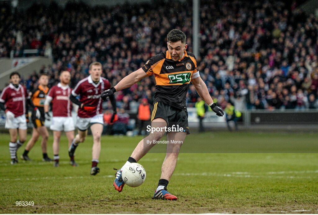 15 February 2015; Pa McCarthy, Austin Stacks, scores his side's first goal off a rebound from his own penalty shot. AIB GAA Football All-Ireland Senior Club Championship, Semi-Final, Austin Stacks v Slaughtneil, O'Moore Park, Portlaoise, Co. Laois. Picture credit: Brendan Moran / SPORTSFILE
