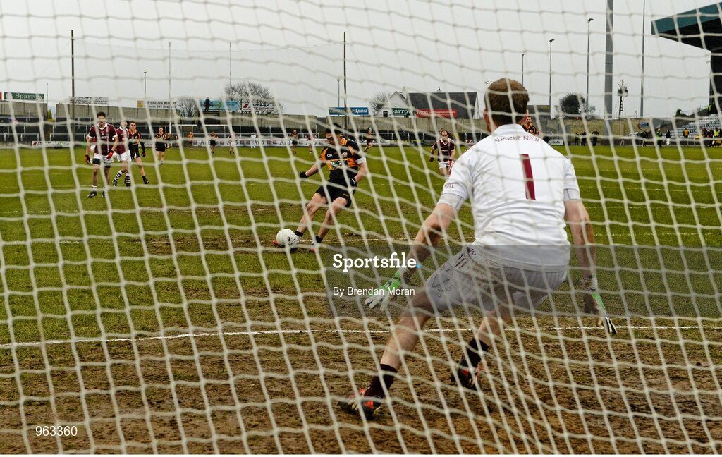 15 February 2015; Pa McCarthy, Austin Stacks, scores his and his side's second goal from a second penalty. AIB GAA Football All-Ireland Senior Club Championship, Semi-Final, Austin Stacks v Slaughtneil, O'Moore Park, Portlaoise, Co. Laois. Picture credit: Brendan Moran / SPORTSFILE