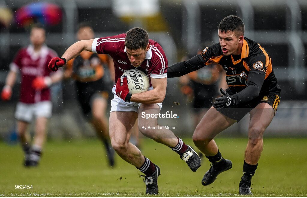 15 February 2015; Barry McGuigan, Slaughtneil, in action against Shane Carroll, Austin Stacks. AIB GAA Football All-Ireland Senior Club Championship, Semi-Final, Austin Stacks v Slaughtneil, O'Moore Park, Portlaoise, Co. Laois. Picture credit: Brendan Moran / SPORTSFILE