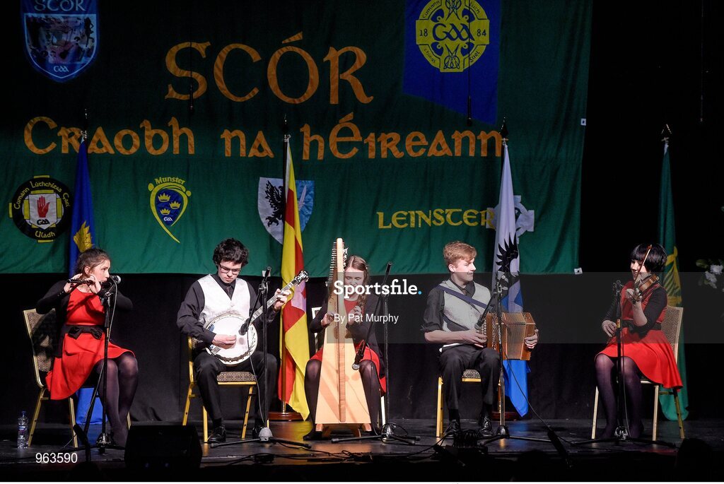 14 February 2015; The Na Fianna, Co. Offaly, team of Finnian Carton, Muireann Carton, Cathal Brady, Karen Brady and Rachael Dunne competing in the Instrumental Music competition during the All-Ireland Scór na nÓg Championship Finals 2015. Citywest Hotel, Saggart, Co. Dublin. Picture credit: Pat Murphy / SPORTSFILE