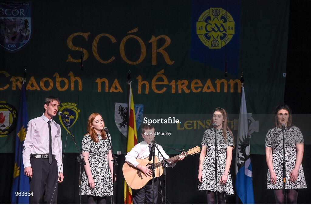 14 February 2015; The Moate All Whites, Co. Westmeath, team of Lisa King, Roisin Hamm, Jennifer Coughlan, James Rabbitte and Oisin Johnston, competing in the Ballad Group competition during the All-Ireland Scór na nÓg Championship Finals 2015. Citywest Hotel, Saggart, Co. Dublin. Picture credit: Pat Murphy / SPORTSFILE