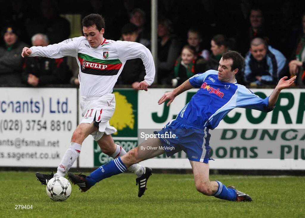 19 January 2008; David Scullion, Glentoran, in action against Adam McMinn, Dungannon Swifts. Carnegie Premier League, Dungannon Swifts v Glentoran, Stangmore Park, Dungannon, Co. Tyrone. Picture credit; Oliver McVeigh / SPORTSFILE