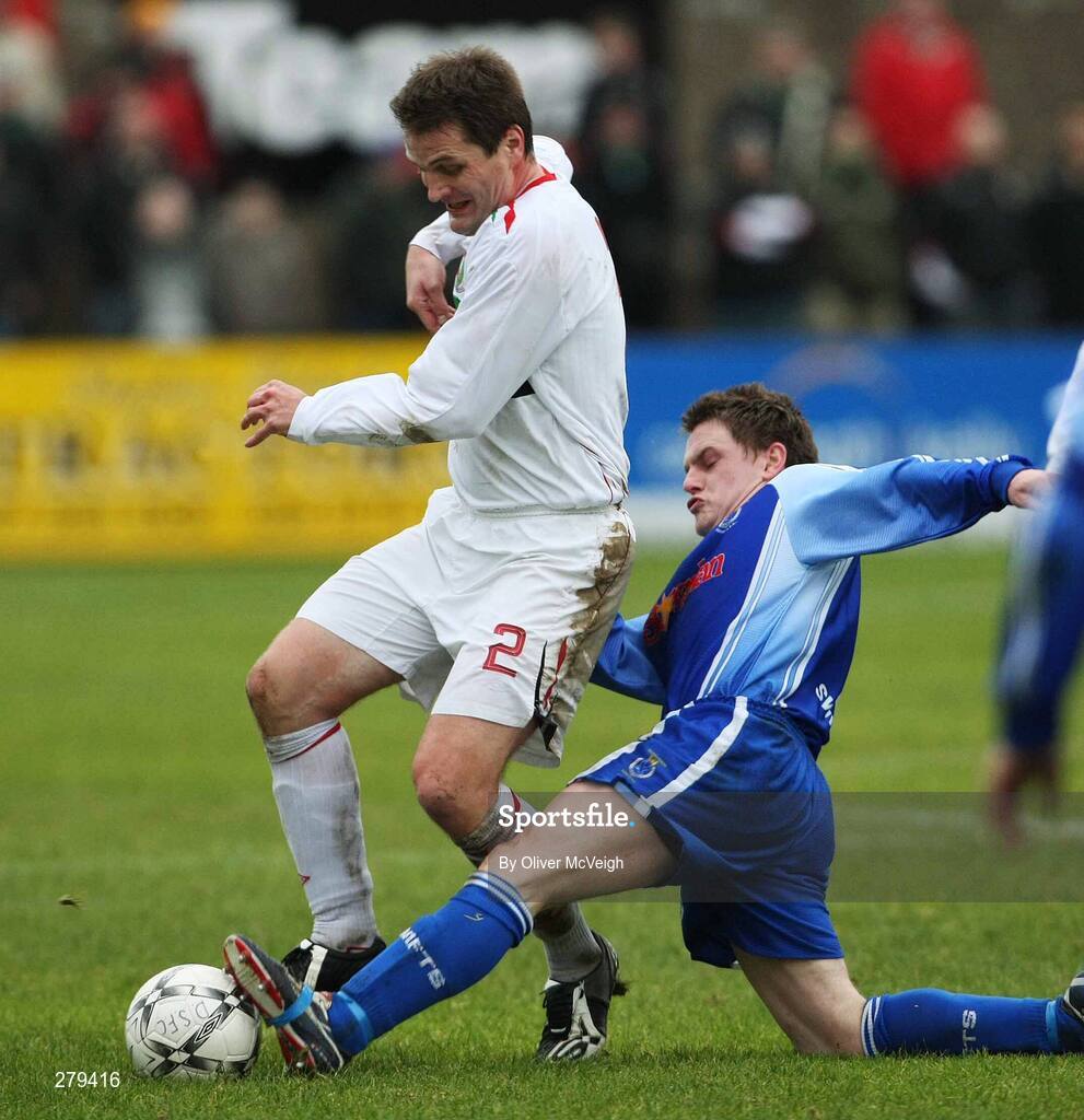 19 January 2008; Colin Nixon, Glentoran, in action against Jamie Tumelty, Dungannon Swifts. Carnegie Premier League, Dungannon Swifts v Glentoran, Stangmore Park, Dungannon, Co. Tyrone. Picture credit; Oliver McVeigh / SPORTSFILE