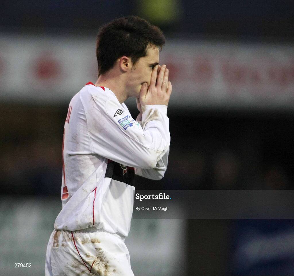 19 January 2008; A disappointed David Scullion, Glentoran, at the end of the game. Carnegie Premier League, Dungannon Swifts v Glentoran, Stangmore Park, Dungannon, Co. Tyrone. Picture credit; Oliver McVeigh / SPORTSFILE