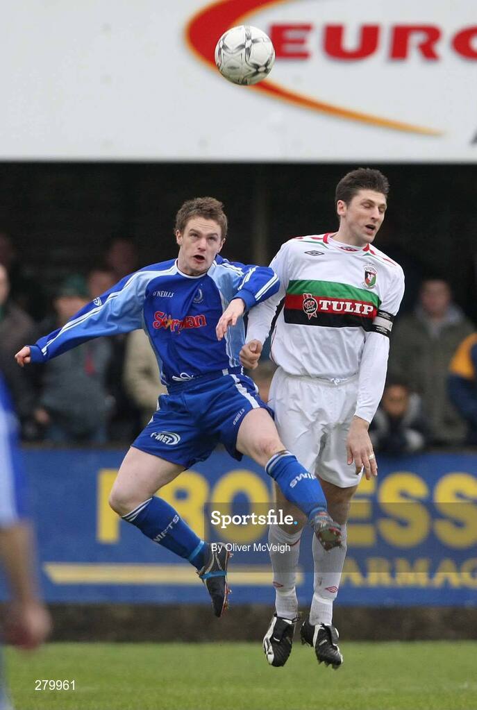 19 January 2008; Jamie Tumelty, Dungannon Swifts, in action against Paul Leeman, Glentoran. Carnegie Premier League, Dungannon Swifts v Glentoran, Stangmore Park, Dungannon, Co. Tyrone. Picture credit; Oliver McVeigh / SPORTSFILE