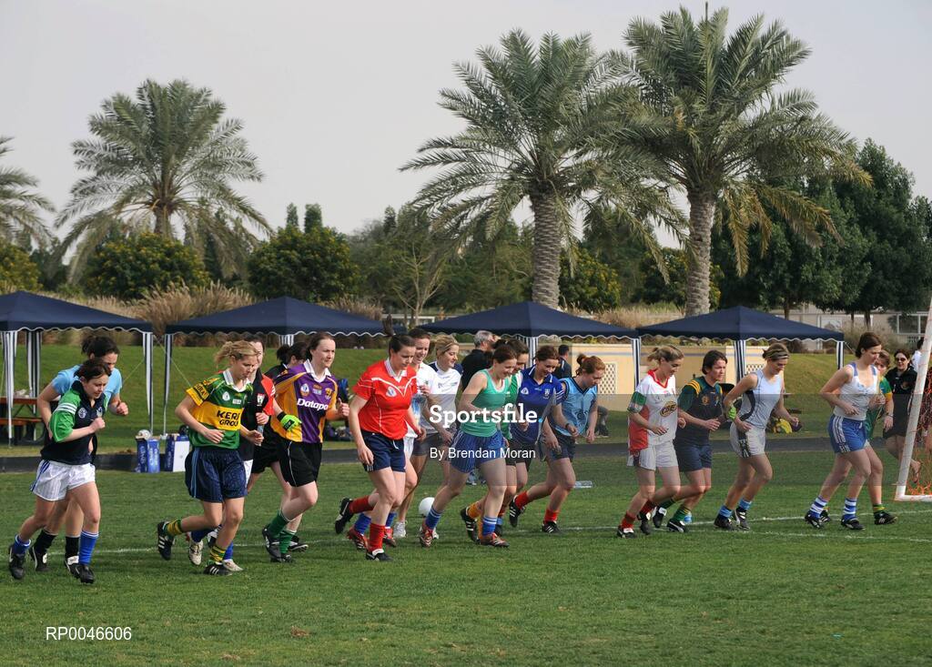 25 January 2008; Members of the 2006 and 2007 Allstars teams go through their paces during squad training. O'Neills/TG4 Ladies Gaelic Football All Star Tour 2007, Dubai Polo and Equestrian Club, Dubai, United Arab Emirates. Picture credit: Brendan Moran / SPORTSFILE  *** Local Caption ***