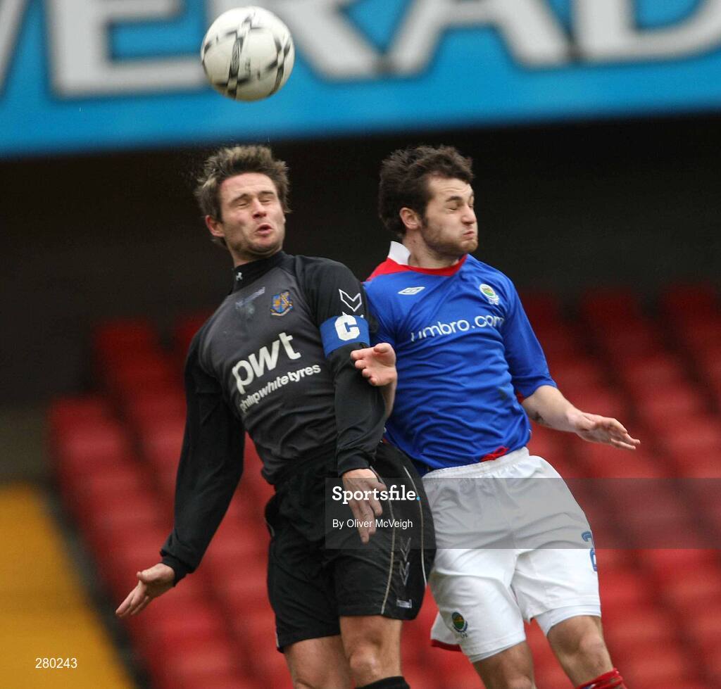 26 January 2008; Thomas Stewart, Linfield, in action against Mark Gracey, Armagh City. Carnegie Premier League, Linfield v Armagh City, Windsor Park, Belfast, Co Antrim. Picture credit; Oliver McVeigh / SPORTSFILE