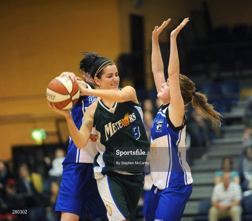 26 January 2008; Ellevyn Irwin, Meteors, in action against Sinead O'Reilly, left, and Amy Stewart, Team Montenotte Hotel Cork. Women's U-20 National Cup Final 2008, Team Montenotte Hotel Cork v Meteors, National Basketball Arena, Tallaght, Dublin. Picture credit: Stephen McCarthy / SPORTSFILE *** Local Caption ***