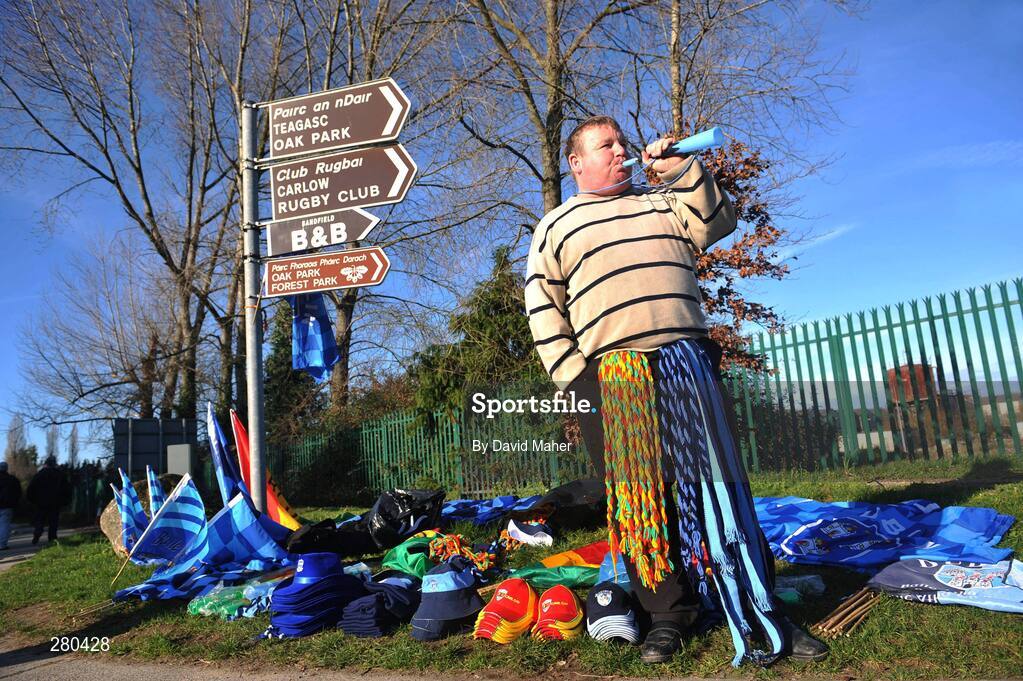 27 January 2008; Street trader Paddy Robsinson, from Dublin, selling flags and hats before the game. O'Byrne cup semi-final replay, Carlow v Dublin, Dr. Cullen Park, Carlow. Picture credit: David Maher / SPORTSFILE