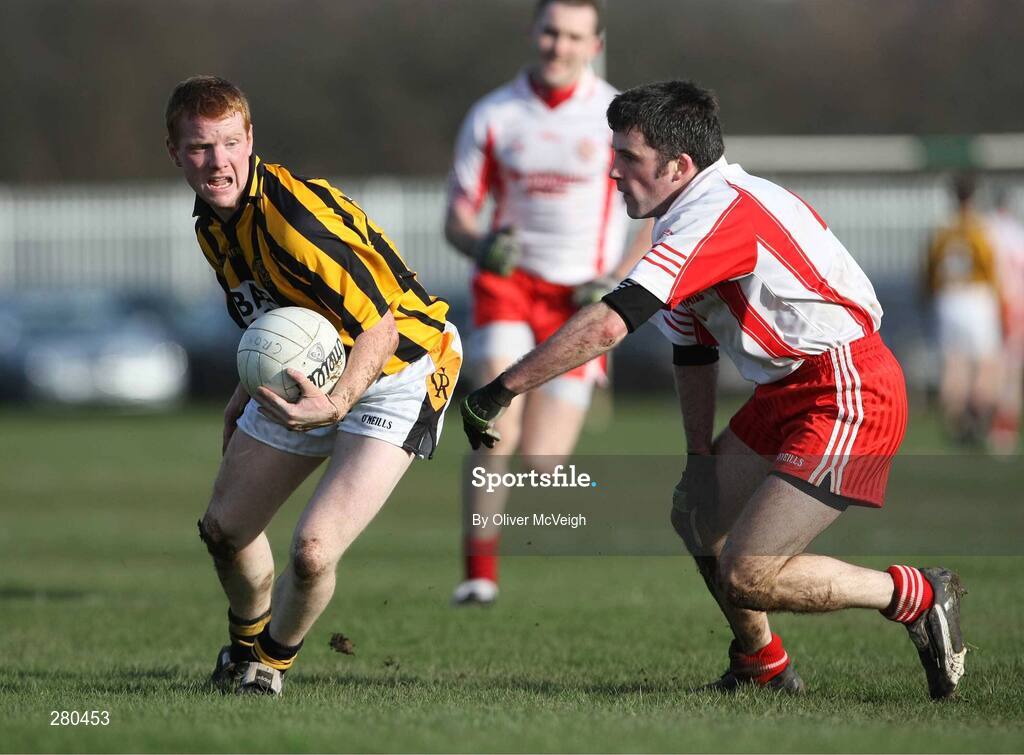 27 January 2008; Michael McNamee, Crossmaglen Rangers, in action against Hughie Cunningham, Tir Chonaill Gaels. AIB All-Ireland Club Football Championship Quarter-Final, Tir Chonaill Gaels v Crossmaglen Rangers, Emerald Gaelic Grounds, Ruislip, London, England. Picture credit: Oliver McVeigh / SPORTSFILE