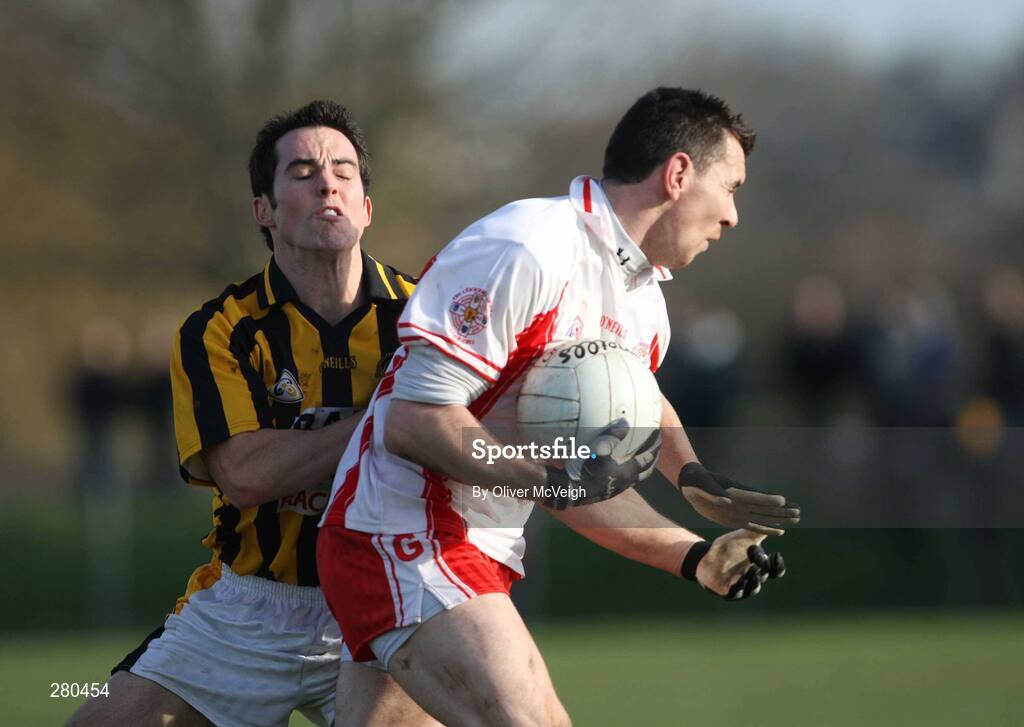 27 January 2008; Fergus McMahon, Tir Chonaill Gaels, in action against Aaron Kernan, Crossmaglen Rangers. AIB All-Ireland Club Football Championship Quarter-Final, Tir Chonaill Gaels v Crossmaglen Rangers, Emerald Gaelic Grounds, Ruislip, London, England. Picture credit: Oliver McVeigh / SPORTSFILE