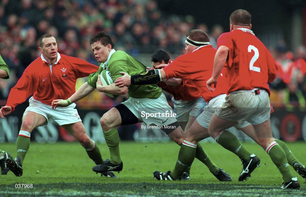 1 April 2000; Brian O'Driscoll of Ireland in action against Wales players, from left, Allan Bateman, Stephen Jones, David Young and Garin Jenkins during the Lloyds TSB 6 Nations match between Ireland and Wales at Lansdowne Road in Dublin. Photo by Brendan Moran/Sportsfile