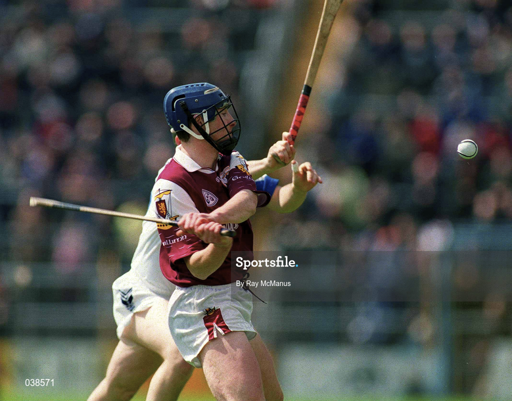 30 April 2000; Liam Hodgins of Galway during the Church & General National Hurling League Division 1 Semi-Final match between Galway and Waterford at Semple Stadium in Thurles, Tipperary. Photo by Ray McManus/Sportsfile