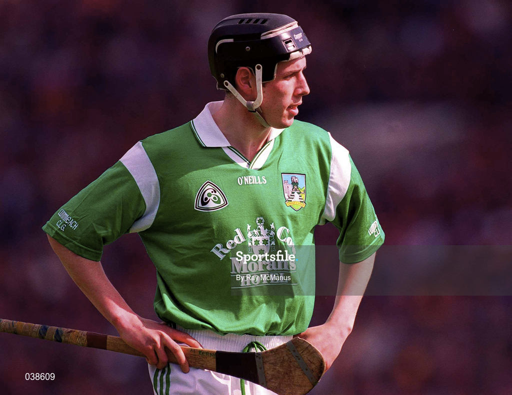 30 April 2000; Mark Keane of Limerick during the Church & General National Hurling League Division 1 Semi-Final match between Tipperary and Limerick at Semple Stadium in Thurles, Tipperary. Photo by Ray McManus/Sportsfile
