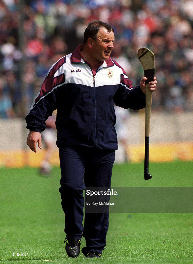 30 April 2000; Galway manager Mattie Murphy during the Church & General National Hurling League Division 1 Semi-Final match between Galway and Waterford at Semple Stadium in Thurles, Tipperary. Photo by Ray McManus/Sportsfile