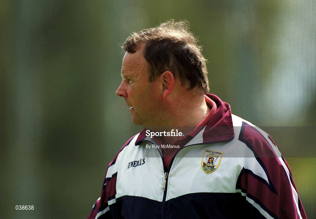 30 April 2000; Galway manager Mattie Murphy during the Church & General National Hurling League Division 1 Semi-Final match between Galway and Waterford at Semple Stadium in Thurles, Tipperary. Photo by Ray McManus/Sportsfile