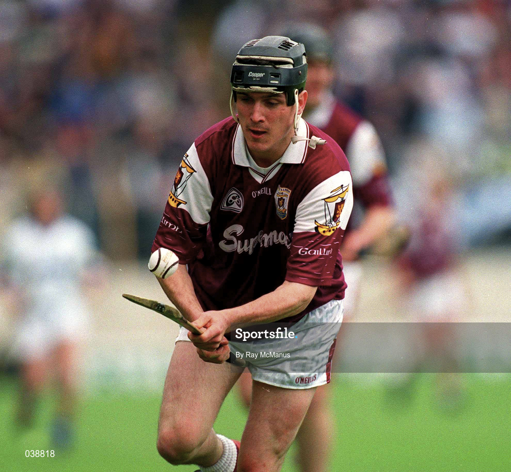 30 April 2000; Ollie Fahy of Galway during the Church & General National Hurling League Division 1 Semi-Final match between Galway and Waterford at Semple Stadium in Thurles, Tipperary. Photo by Ray McManus/Sportsfile