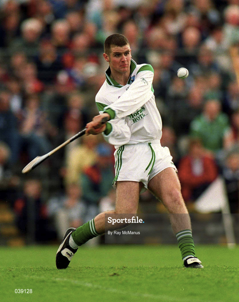 30 April 2000; Timmy Houlihan of Limerick during the Church & General National Hurling League Division 1 Semi-Final match between Tipperary and Limerick at Semple Stadium in Thurles, Tipperary. Photo by Ray McManus/Sportsfile