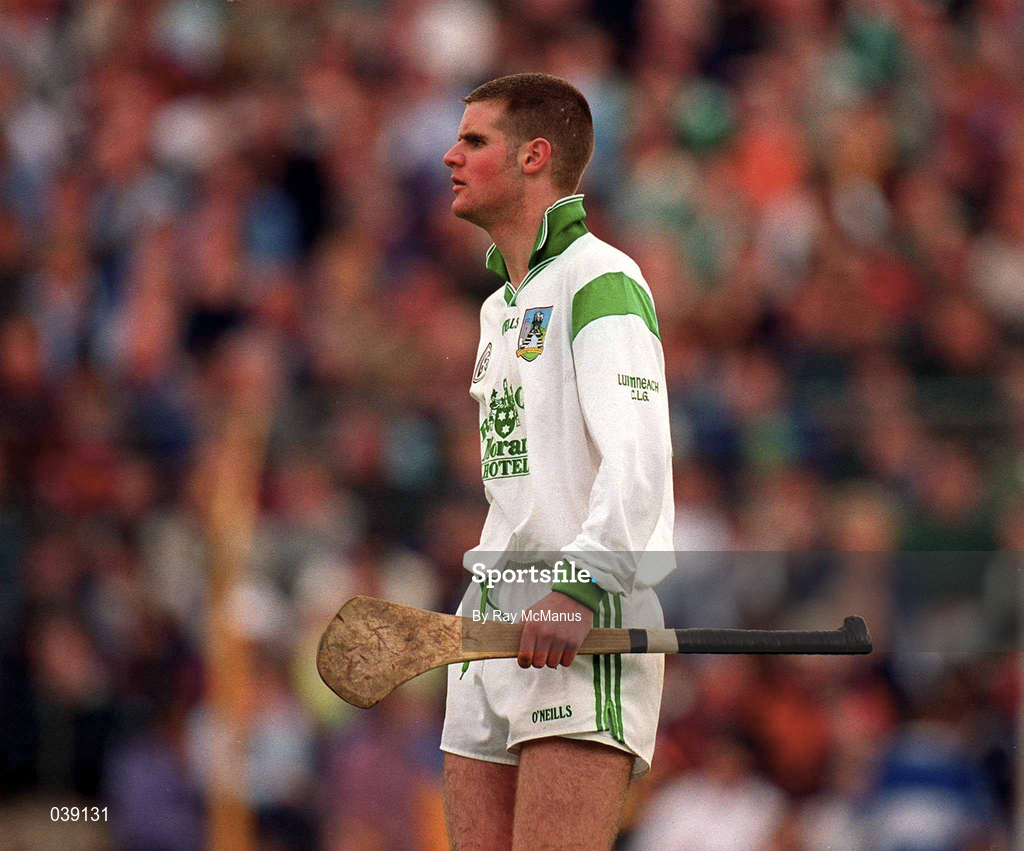 30 April 2000; Timmy Houlihan of Limerick during the Church & General National Hurling League Division 1 Semi-Final match between Tipperary and Limerick at Semple Stadium in Thurles, Tipperary. Photo by Ray McManus/Sportsfile